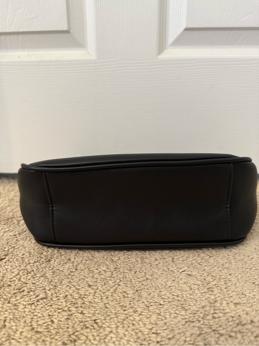 Classic Black Shoulder Bag - Sleek Women's Handbag - Picture 6 of 12
